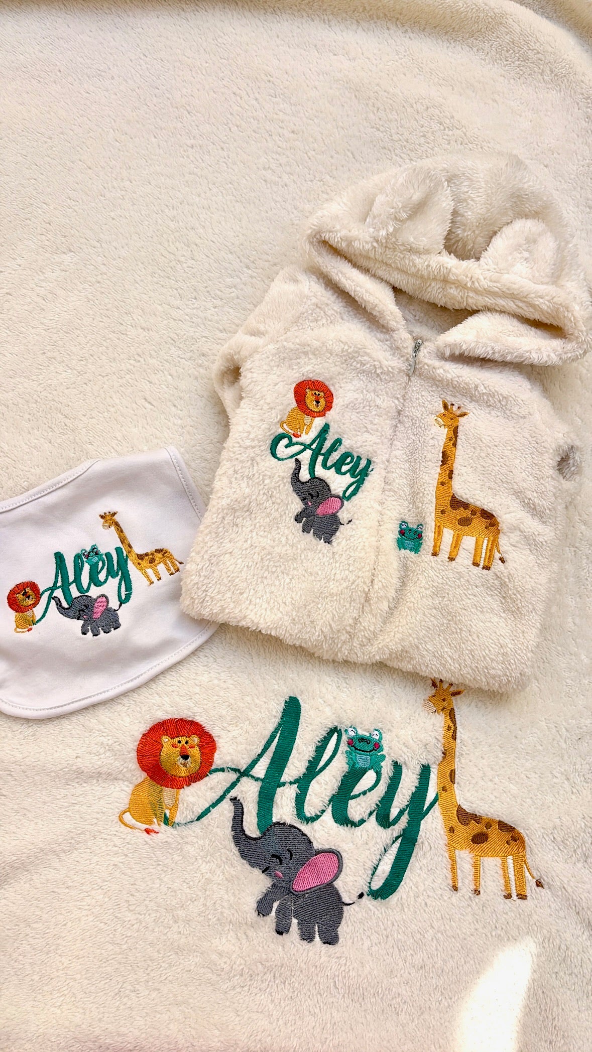 Personalized 4-Piece Winter Baby Set – Jumpsuit, Blanket, Hat & Bib
