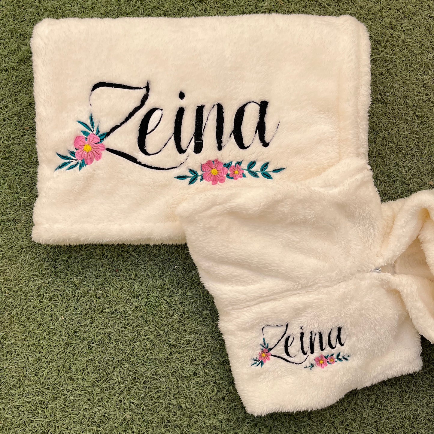 Personalized 4-Piece Winter Baby Set – Jumpsuit, Blanket, Hat & Bib