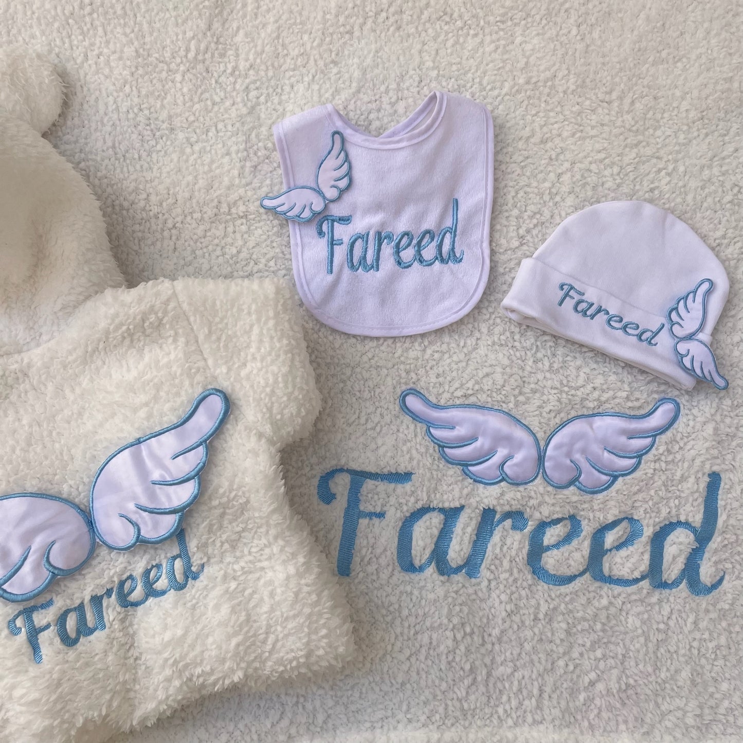 Personalized 4-Piece Winter Baby Set – Jumpsuit, Blanket, Hat & Bib